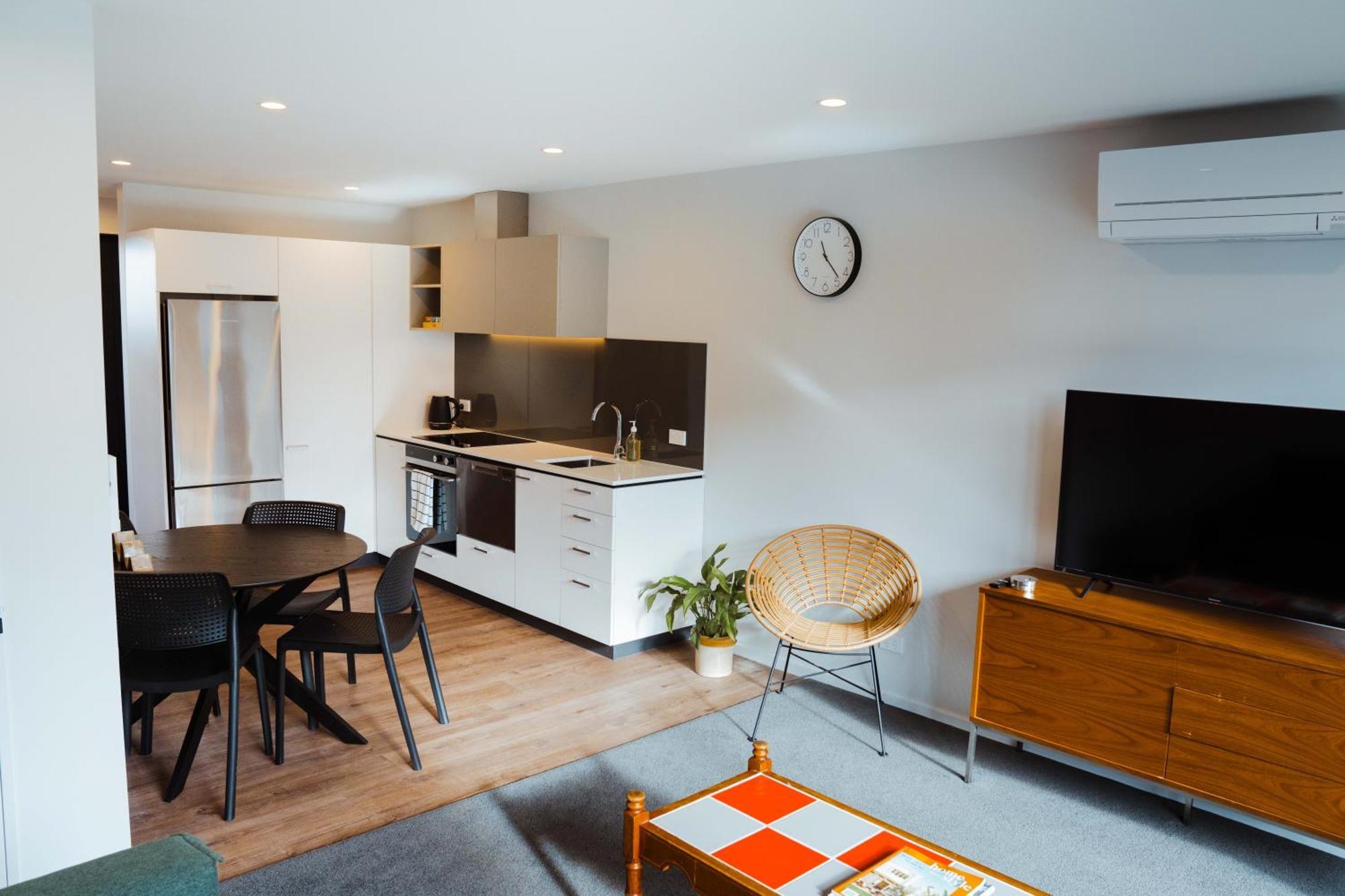 New Townhouse, Heart Of City Centre, 2 Bed 2 Bath, Car Park Christchurch Buitenkant foto