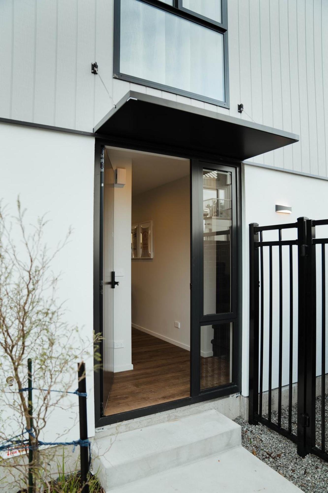 New Townhouse, Heart Of City Centre, 2 Bed 2 Bath, Car Park Christchurch Buitenkant foto